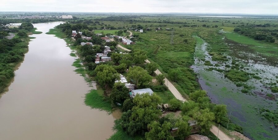 Imagen de archivo crecida del río Paraná