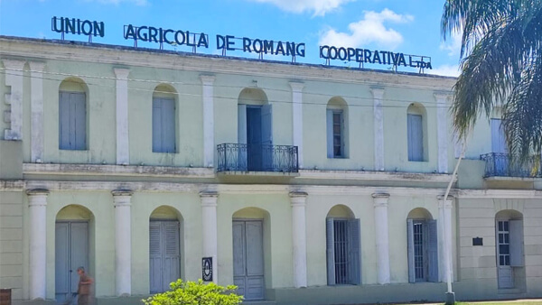 Fachada de la Unión Agrícola de Romang que realizará su asamblea general ordinaria