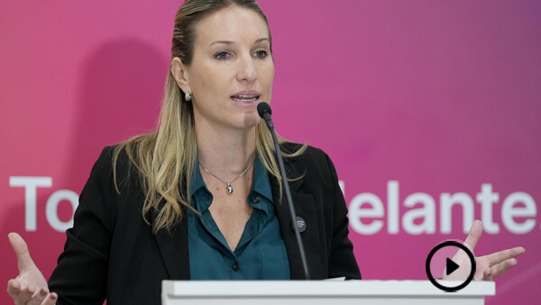 Virginia Coudannes durante conferencia de prensa en Rosario sobre seguridad