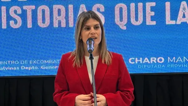Charo Mancini durante la presentación del documental Malvinas Historias que laten en Reconquista