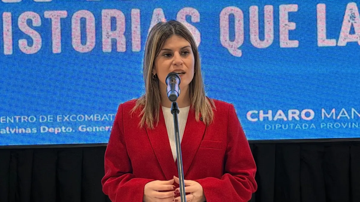 Charo Mancini durante la presentación del documental Malvinas Historias que laten en Reconquista