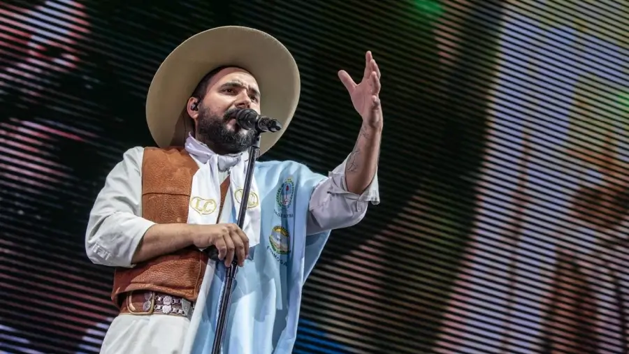 Lázaro Caballero será uno de los artistas principales de la Fiesta Provincial del Citrus 2026