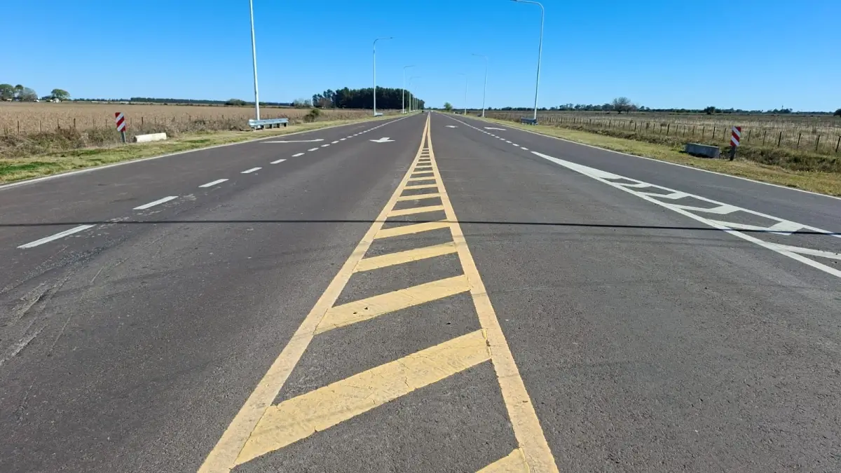 Inicio este de la Ruta Provincial Nº 36 totalmente pavimentada, en su intersección con la Ruta Provincial Nº 1, acceso hacia Vera desde Romang, Santa Fe.