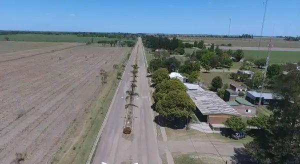 Vista aérea de la calle principal de Durán durante la conmemoración de los 58 años de la aprobación de la traza urbana.