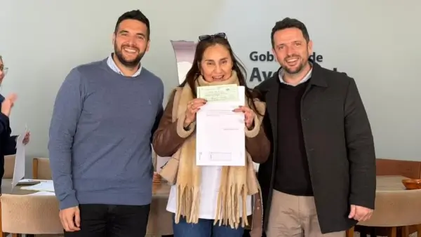 Funcionarios del Gobierno de Santa Fe presentan el programa Vacaciones Copadas con actividades gratuitas para el receso invernal.