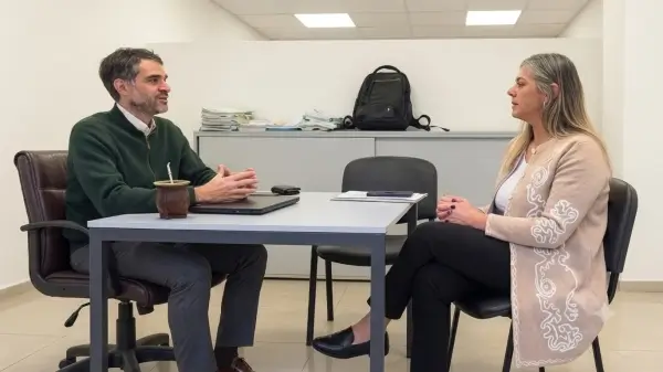 Carla Maurencig se reúne con el subsecretario Juan Martín para avanzar en políticas de gestión de residuos en La Sarita.