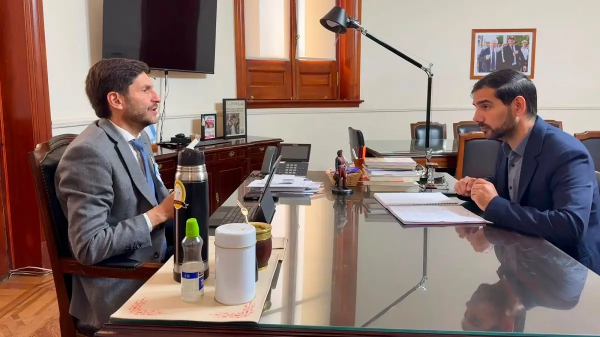 Iván Sánchez se reúne con el gobernador Maximiliano Pullaro para gestionar obras e inversiones para Las Toscas.