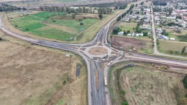 Vista aérea de la nueva rotonda en la intersección de la Ruta Nacional 34 y la Ruta Provincial 39.