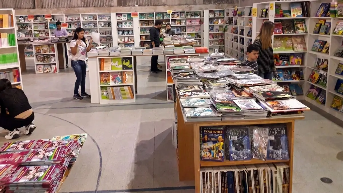 Feria del Libro del Jaaukanigás en Villa Ocampo