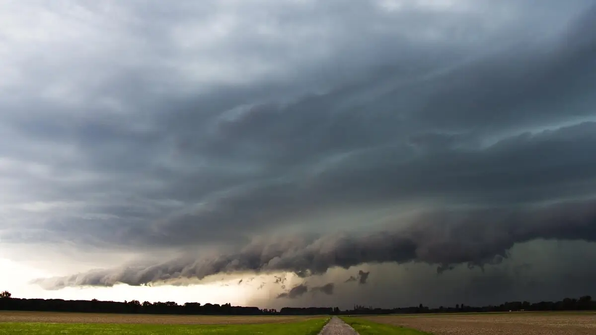 Frente de tormenta sobre un campo del norte de Santa Fe