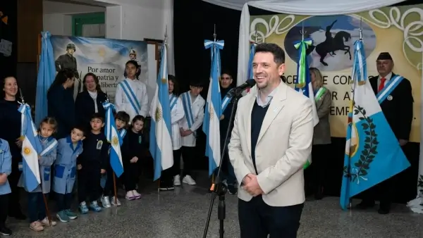 Gonzalo Braidot durante el acto por San Martín en Avellaneda