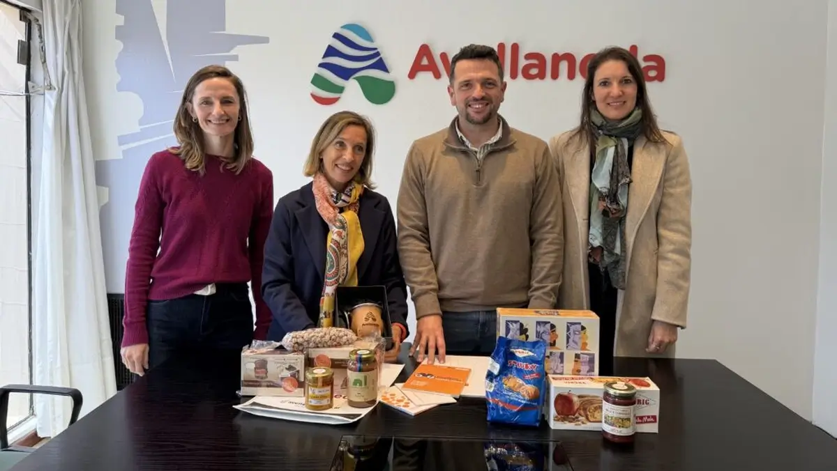 Gonzalo Braidot junto a Chiara Cristini durante el proyecto Training the Future en Avellaneda