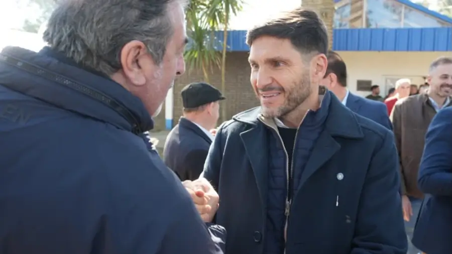 Maximiliano Pullaro recorriendo la Expo Rural de Reconquista