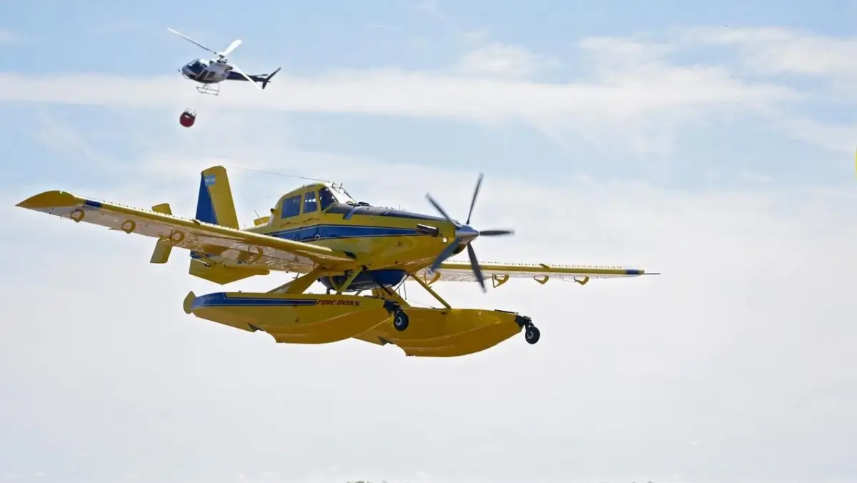 Avión hidrante y helicóptero realizan pruebas coordinadas para combatir incendios en Santa Fe