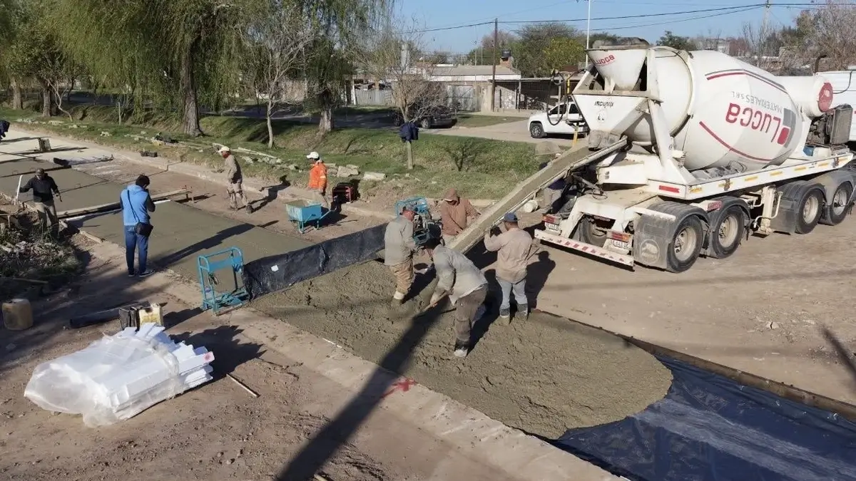 Pavimentación del Boulevard Bernardo de Irigoyen de Ceres con 60% de avance