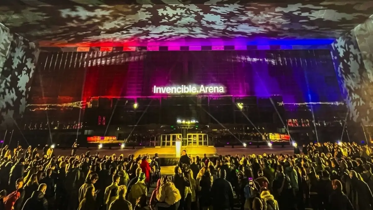 Estadio de Rosario iluminado durante la noche, sede de los Juegos Suramericanos 2026