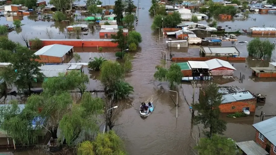 Inundaciones afectan a pueblos y localidades por el avance de El Niño