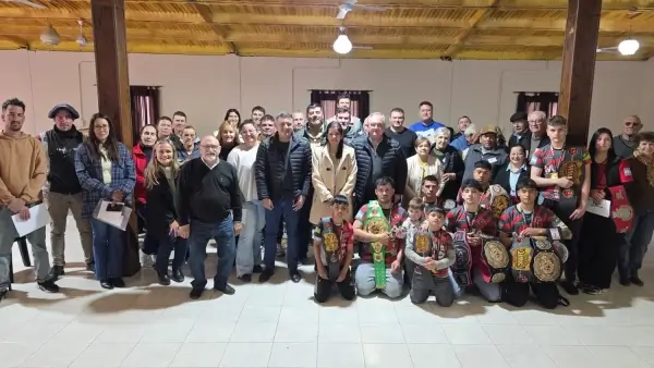 Michlig encabezó la entrega de aportes a instituciones de San Guillermo