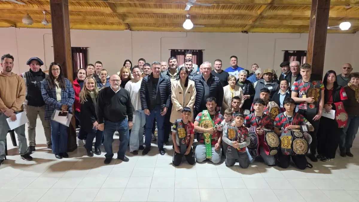 Michlig encabezó la entrega de aportes a instituciones de San Guillermo