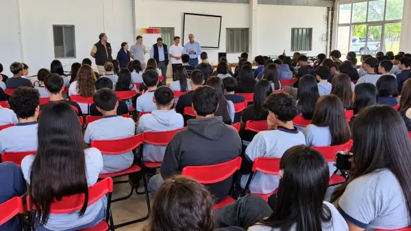Estudiantes, docentes y productores participaron de la capacitación en Agricultura de Precisión en La Potasa.