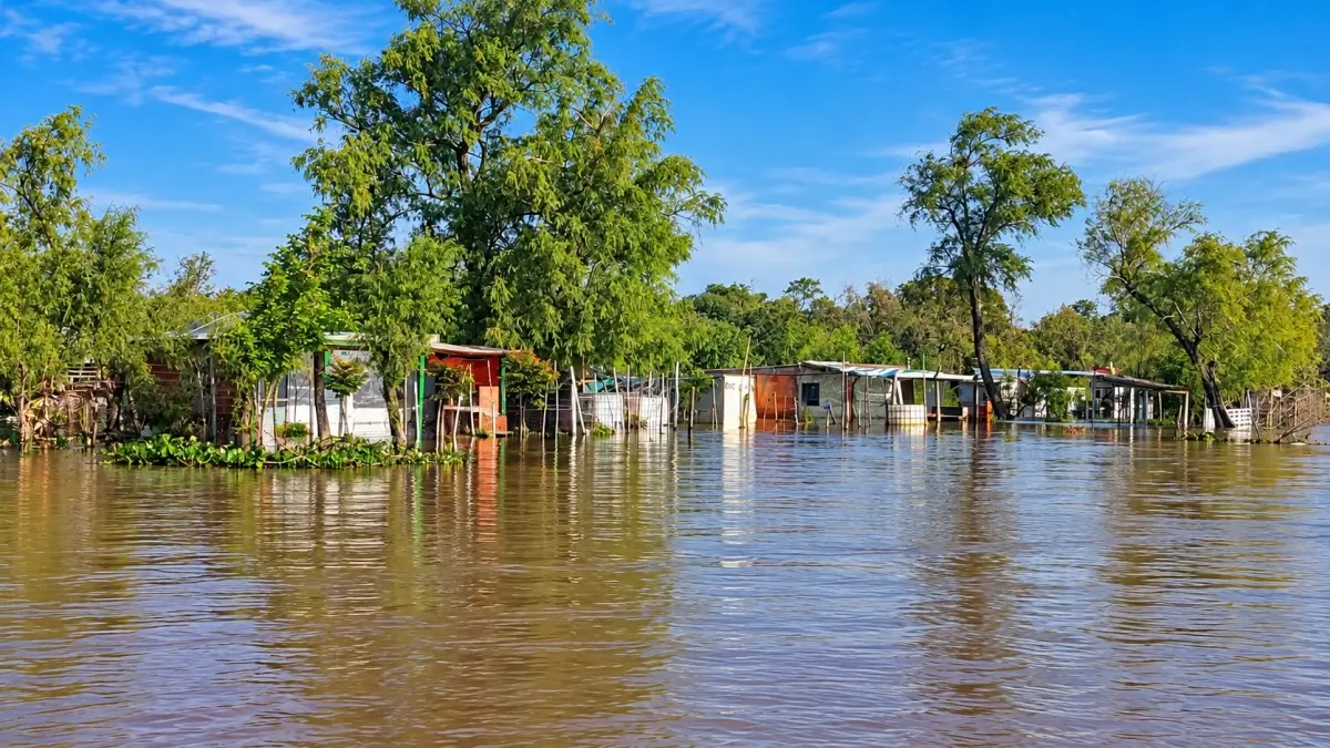 Viviendas afectadas por la crecida del río en el norte provincial