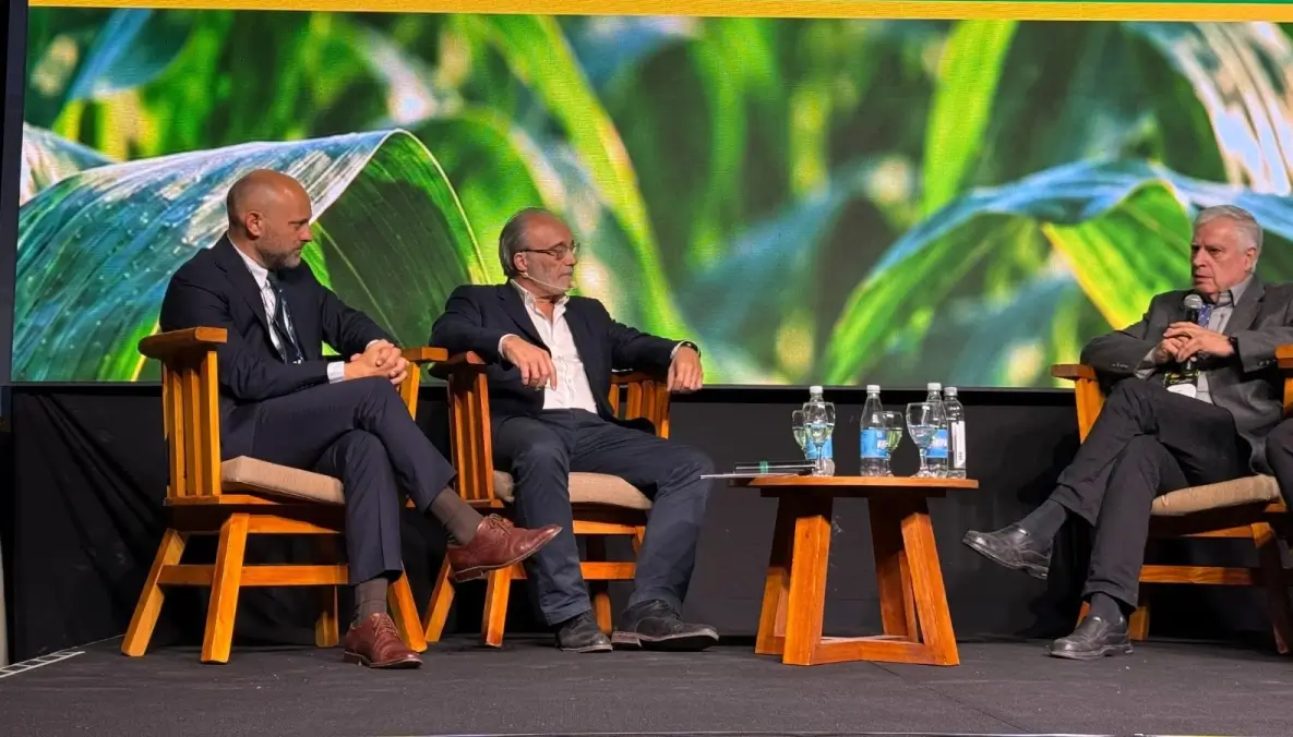 Gustavo Puccini durante el panel sobre biocombustibles del Congreso Internacional de Maíz en Córdoba