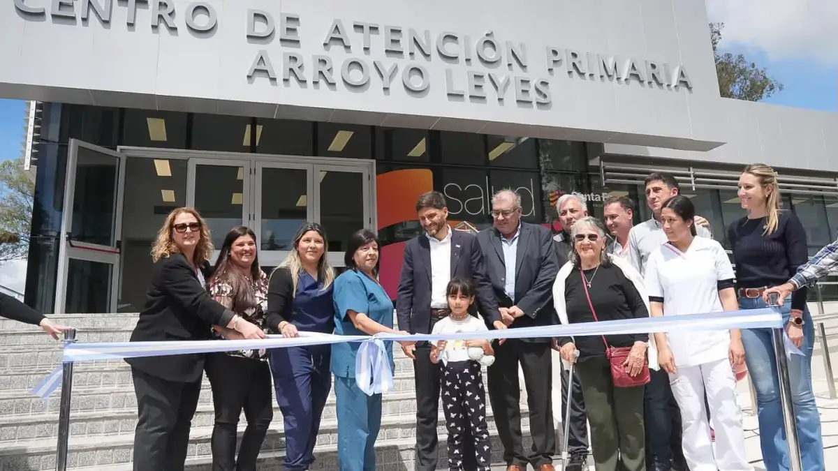 Inauguración del nuevo Centro de Salud N.º 13 de Arroyo Leyes con autoridades provinciales.