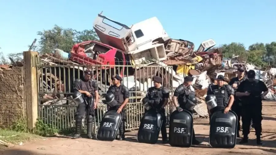 Inspecciones en chatarrerías y desarmaderos para combatir la comercialización ilegal de cables y metales en Santa Fe.