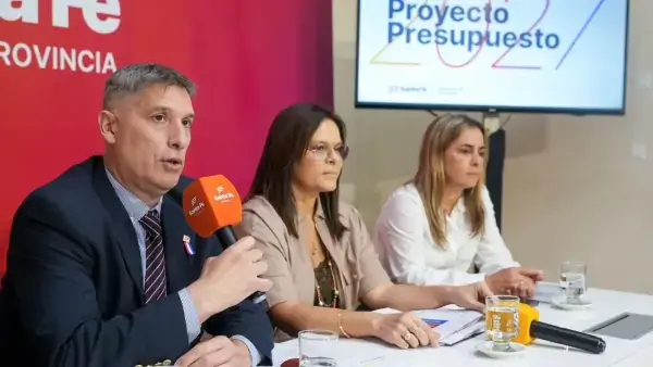 Michlig encabezó la entrega de aportes a instituciones de San Guillermo