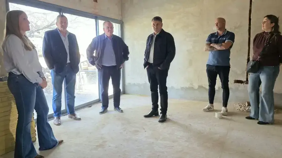 Autoridades recorren la obra del Punto Violeta de San Cristóbal que continuará con financiamiento provincial.