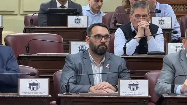 Diputado provincial Sergio “Chiqui” Rojas, quien planteó la necesidad de considerar las desigualdades territoriales frente al endeudamiento familiar en Santa Fe