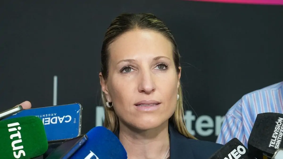 Virginia Coudannes brinda declaraciones sobre las medidas preventivas ante el fenómeno de El Niño en Santa Fe.